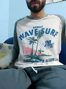 Snapshot of TOPMOON001 chatting on February 20, 12:04 pm TOPMOON001 online show from February 20, 12:04 pm