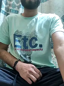 Snapshot of TOPMOON001 chatting on February 27, 7:04 pm TOPMOON001 online show from February 27, 7:04 pm