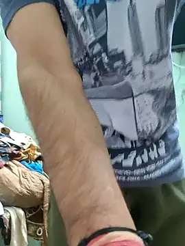 Snapshot of TOPMOON001 chatting on November 20, 5:18 am TOPMOON001 online show from November 20, 5:18 am