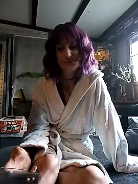 Snapshot of MissParadise40 chatting on January 14, 8:41 am MissParadise40 online show from January 14, 8:41 am