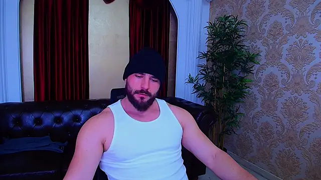 Snapshot of AdamJamesonn chatting on October 26, 5:35 am AdamJamesonn online show from October 26, 5:35 am