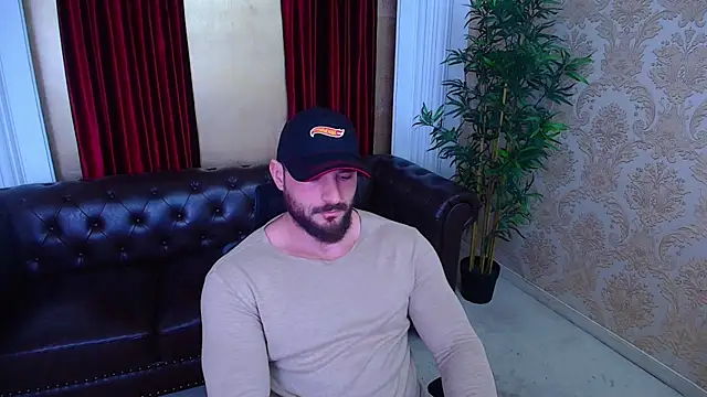 Snapshot of AdamJamesonn chatting on November 10, 5:39 am AdamJamesonn online show from November 10, 5:39 am