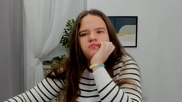 AdeleCruz online show from February 7, 8:11 am