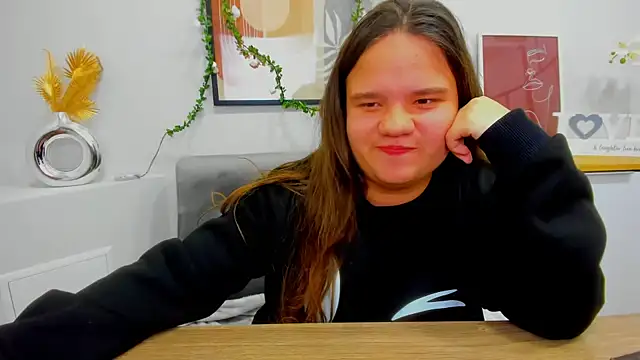 AdeleCruz online show from February 22, 4:30 pm