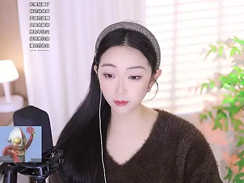 Snapshot of Muzi-sing chatting on March 11, 9:45 am Muzi-sing online show from March 11, 9:45 am