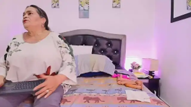 VickyBoobss online show from April 24, 7:38 pm