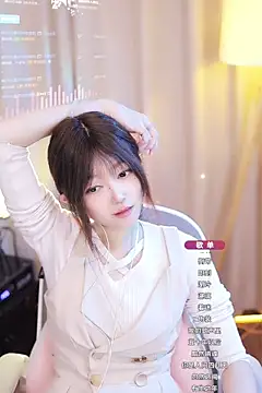 Snapshot of Zoe-99 chatting on January 17, 12:21 pm Zoe-99 online show from January 17, 12:21 pm