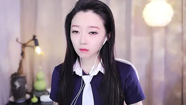 Snapshot of Zoe-99 chatting on November 6, 2:51 pm Zoe-99 online show from November 6, 2:51 pm