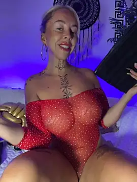 Snapshot of CheekyChels chatting on September 17, 4:19 pm CheekyChels online show from September 17, 4:19 pm