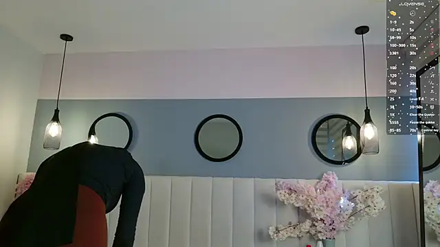 chelsea bolton  online show from July 3, 12:11 pm