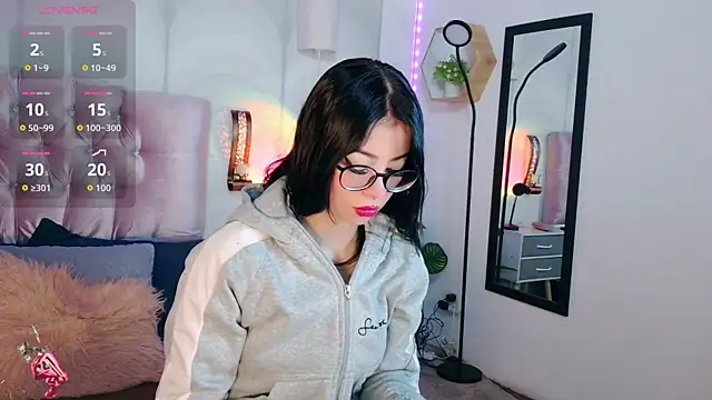 madison oli online show from September 23, 2:03 am