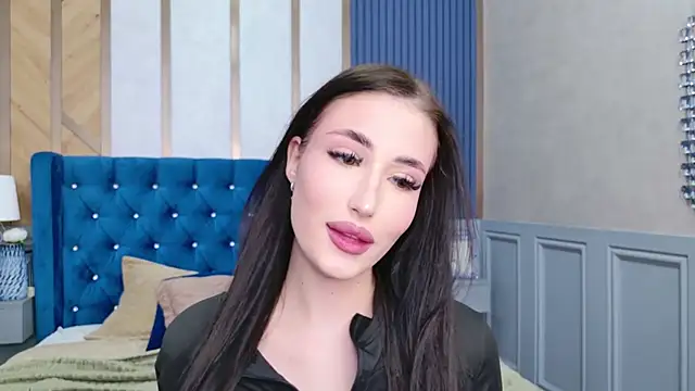 EmmaLawrens online show from March 19, 8:43 pm