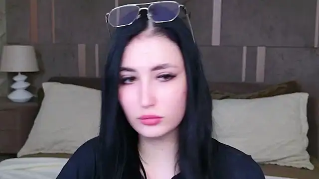 EmmaLawrens online show from September 14, 8:52 pm