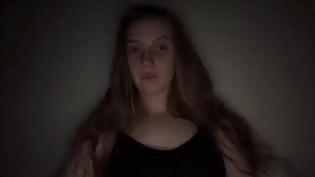 Snapshot of Ella-82 chatting on February 28, 2:53 am Ella-82 online show from February 28, 2:53 am