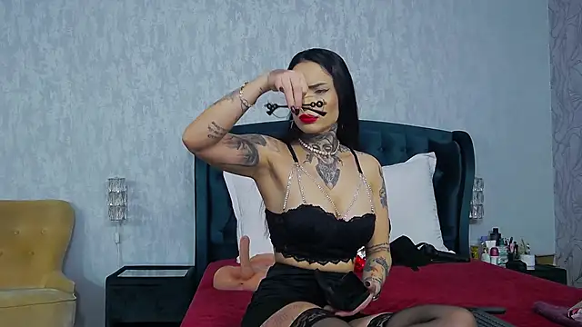 NataliaCristal online show from December 3, 5:48 am