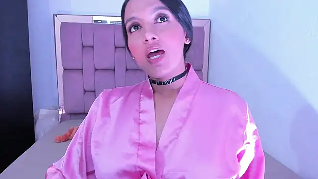 trissha xk1 online show from August 9, 1:27 pm