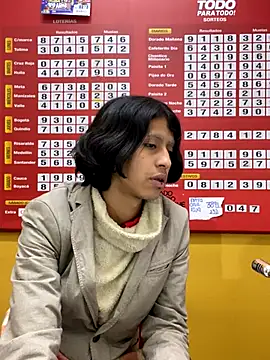 boysLittle online show from September 23, 11:52 pm