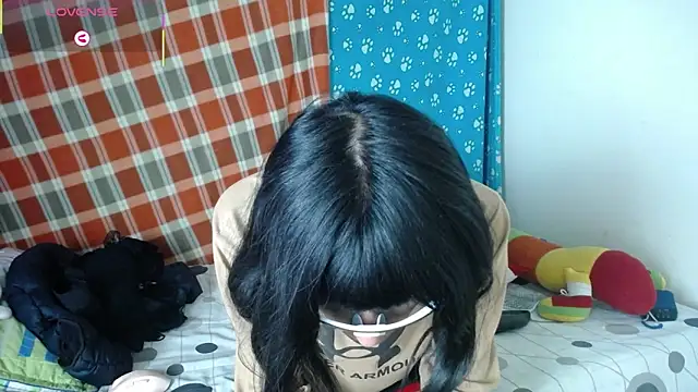 boysLittle online show from January 16, 9:24 am