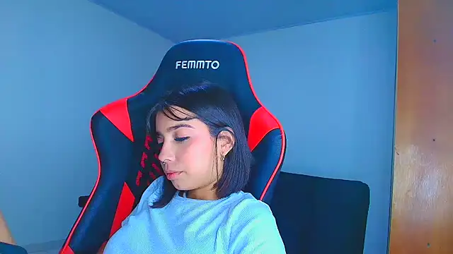 Rousse violett online show from November 12, 12:00 am