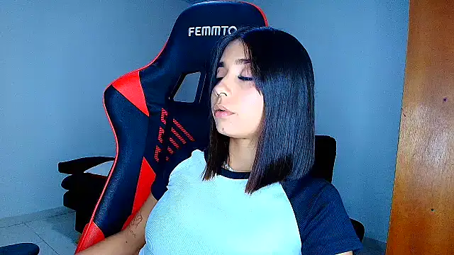 Rousse violett online show from February 19, 10:39 pm