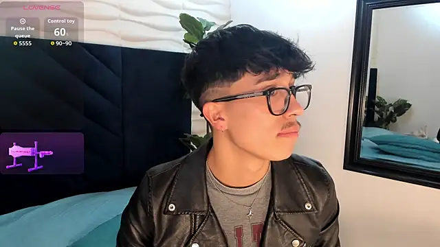 tim  fox online show from November 3, 12:06 pm