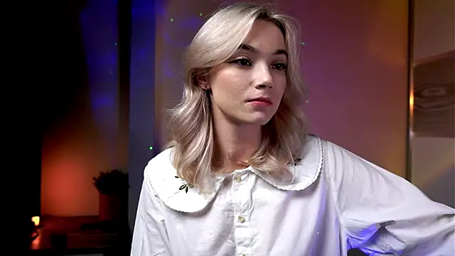 Snapshot of ileanacampbe chatting on March 11, 5:49 am ileanacampbe online show from March 11, 5:49 am