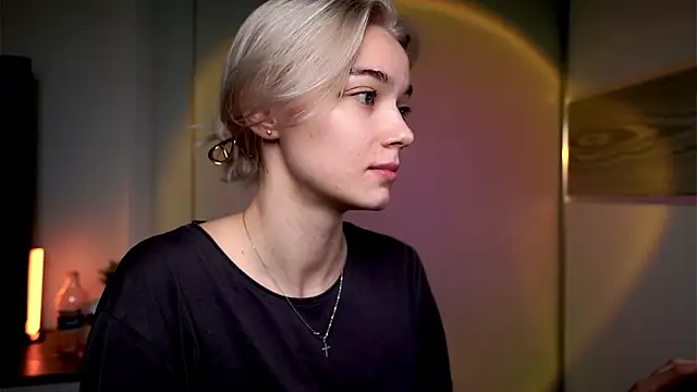 Snapshot of ileanacampbe chatting on March 21, 4:17 am ileanacampbe online show from March 21, 4:17 am