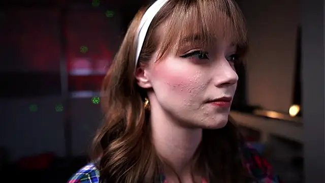 Snapshot of ileanacampbe chatting on November 18, 5:45 am ileanacampbe online show from November 18, 5:45 am