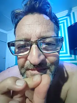 itsmeyes69 online show from February 13, 9:38 pm