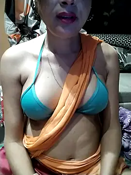 SANA-LEONI online show from March 2, 4:32 pm