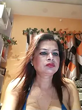 SANA-LEONI online show from February 28, 7:04 pm