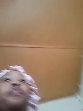 Snapshot of daddysgirly20 chatting on November 25, 5:29 am daddysgirly20 online show from November 25, 5:29 am