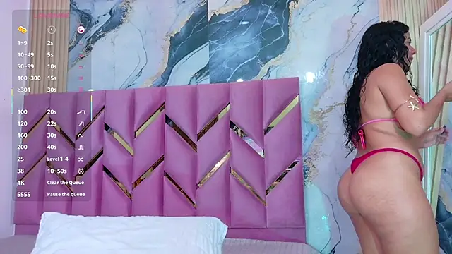 hotiergirl online show from February 4, 12:33 pm