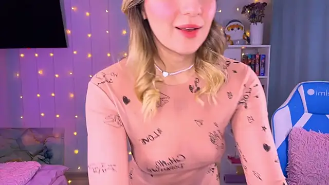 Mercedes Robinson online show from October 16, 5:47 pm