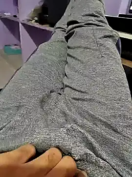 Snapshot of braveman999 chatting on January 8, 4:11 pm braveman999 online show from January 8, 4:11 pm