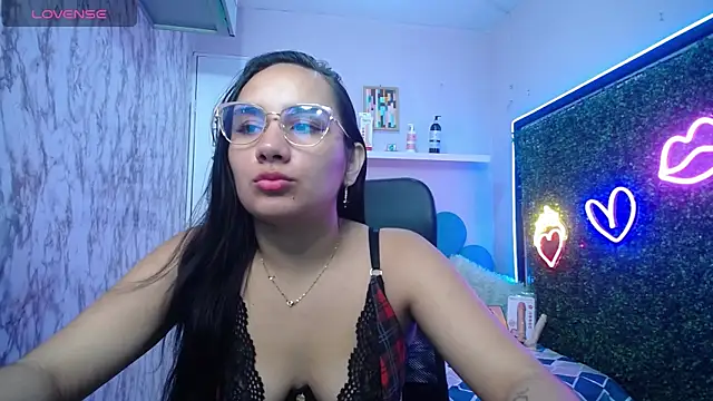 Snapshot of Maylin_horny19 chatting on May 3, 7:09 pm Maylin horny19 online show from May 3, 7:09 pm