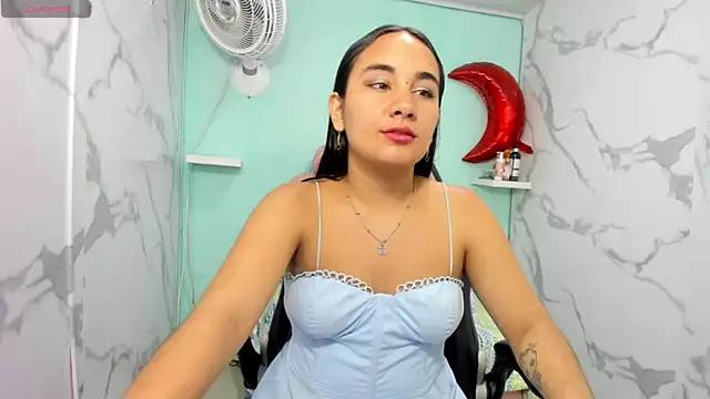Snapshot of Maylin_horny19 chatting on June 4, 3:12 am Maylin horny19 online show from June 4, 3:12 am