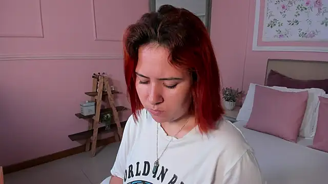 zoes milee online show from February 26, 11:20 am