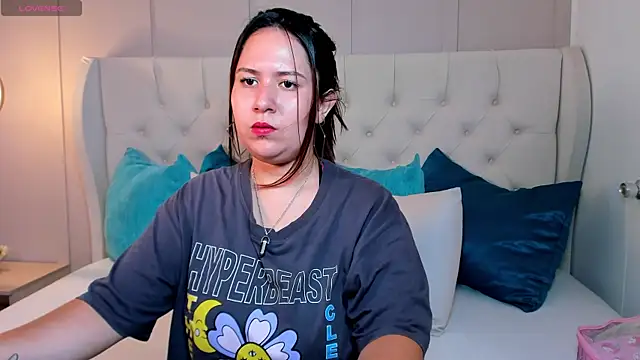 zoes milee online show from September 17, 2:19 pm