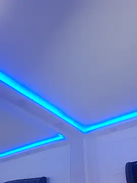 zoes milee online show from October 6, 11:29 am