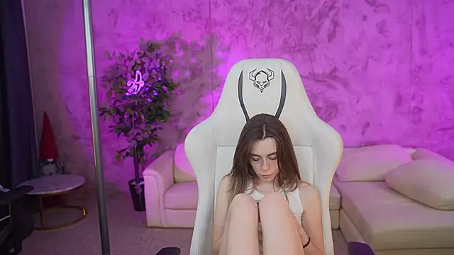 Snapshot of Lika_Secret_ chatting on January 26, 10:46 pm Lika Secret online show from January 26, 10:46 pm