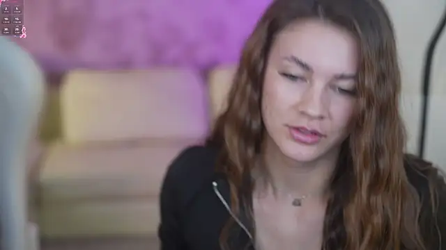 Snapshot of Lika_Secret_ chatting on February 1, 11:37 pm Lika Secret online show from February 1, 11:37 pm