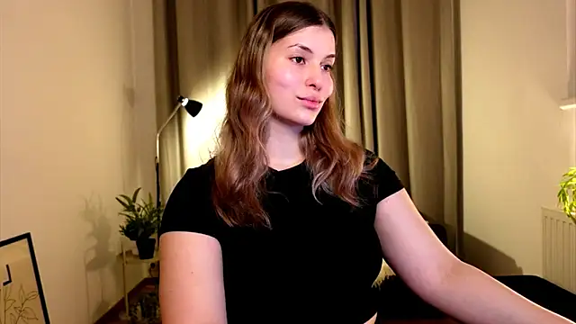 Snapshot of ShyHotNerd chatting on January 13, 5:33 pm ShyHotNerd online show from January 13, 5:33 pm