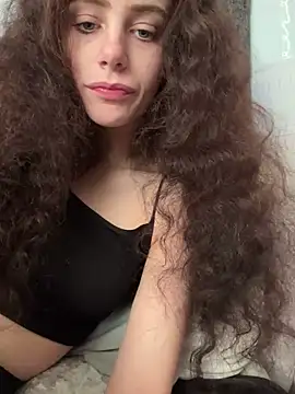 Snapshot of VioletxBlue chatting on January 9, 2:18 pm VioletxBlue online show from January 9, 2:18 pm