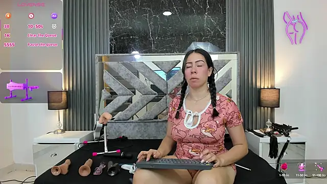 SalomeSimonz online show from September 18, 7:49 pm