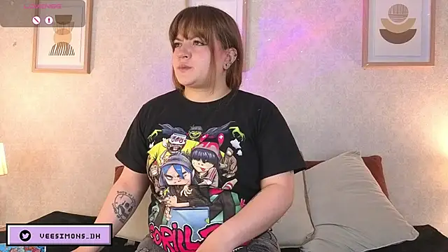 Veronica simons online show from December 14, 2:00 pm