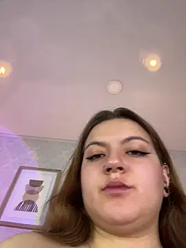 Snapshot of Veronica_simons chatting on June 10, 11:13 pm Veronica simons online show from June 10, 11:13 pm