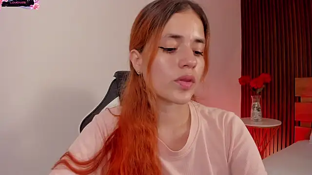 Snapshot of alliss_ginger_ chatting on May 12, 8:39 pm alliss ginger online show from May 12, 8:39 pm
