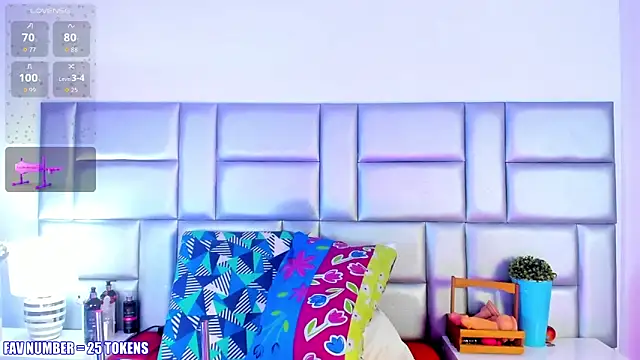 Snapshot of LovelyNickii chatting on November 24, 12:38 pm LovelyNickii online show from November 24, 12:38 pm