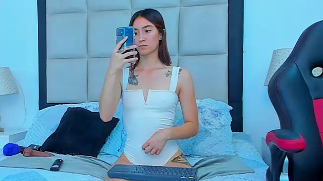 Snapshot of MeganPresleyy chatting on January 23, 3:01 pm MeganPresleyy online show from January 23, 3:01 pm